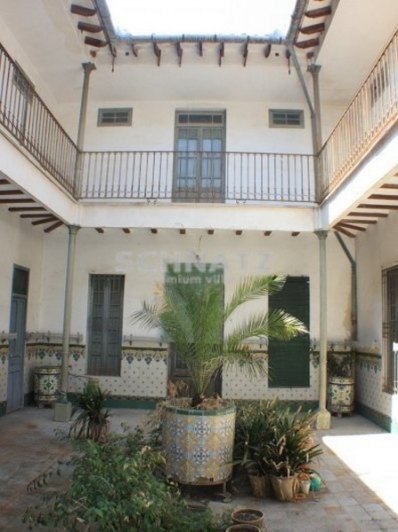 Ruime herenhuis in Montaverner