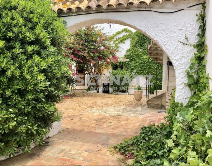 FINCA EN DENIA