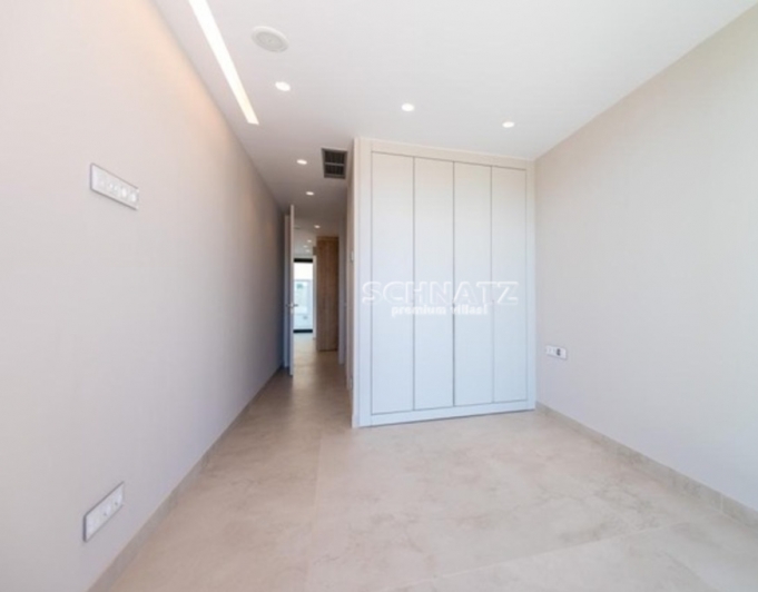 Moderna planta baja en Benidorm