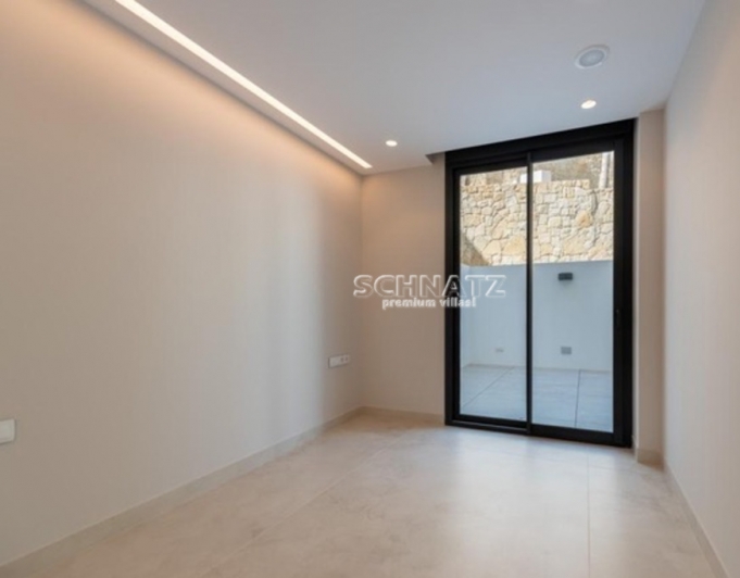 Moderna planta baja en Benidorm