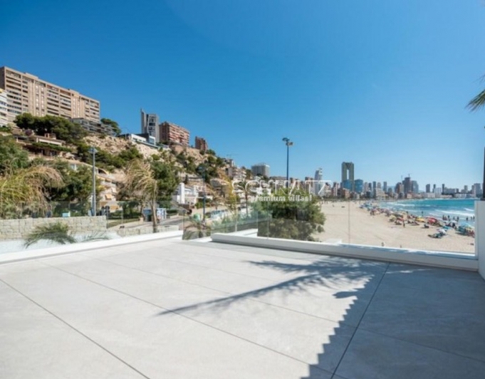 Moderna planta baja en Benidorm