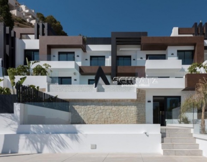 Moderna planta baja en Benidorm