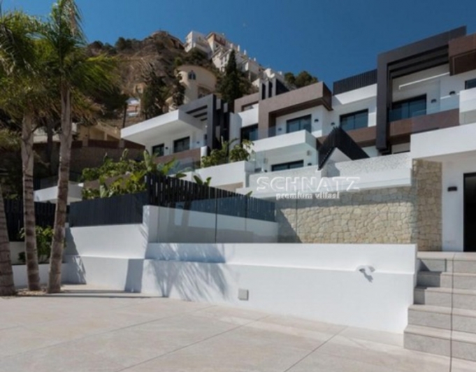 Moderna planta baja en Benidorm
