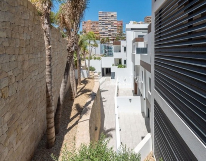 Moderna planta baja en Benidorm