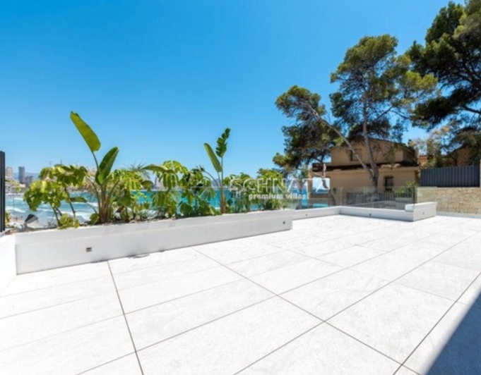 Moderna planta baja en Benidorm