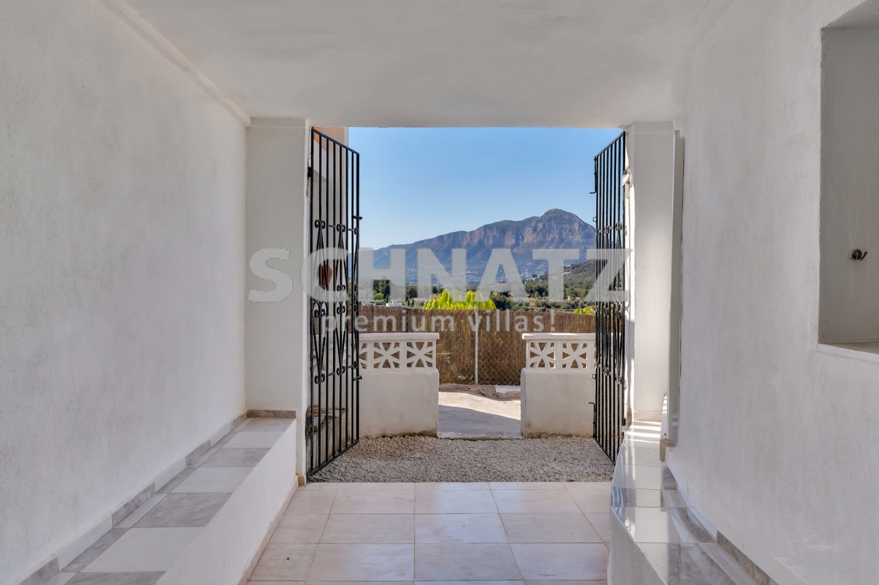 Villa con vistas al mar en venta en Jávea