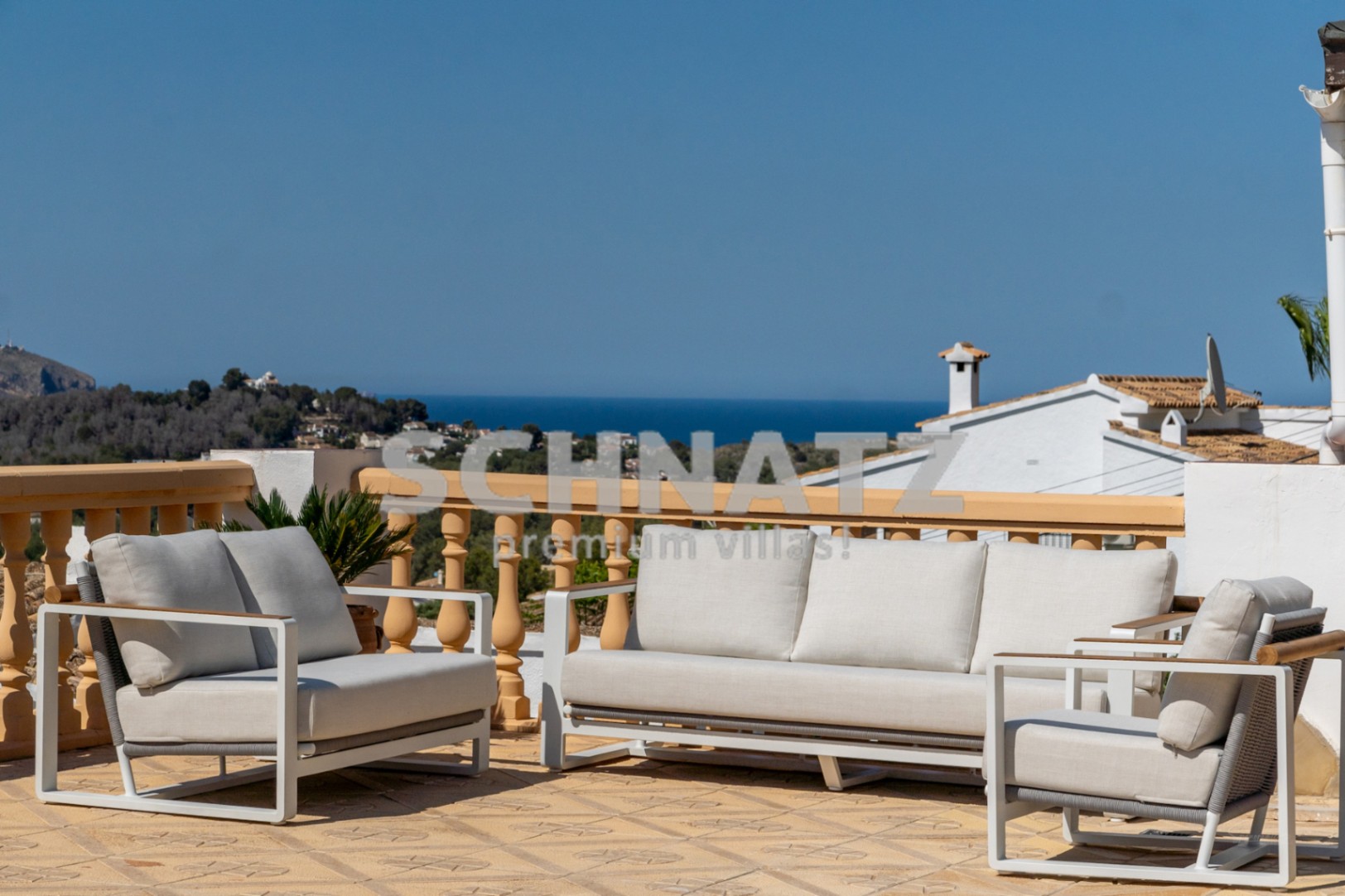 Villa con vistas al mar en venta en Jávea