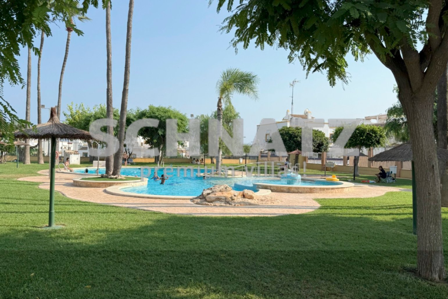 Casa adosada en venta en Orihuela Costa, La Zenia