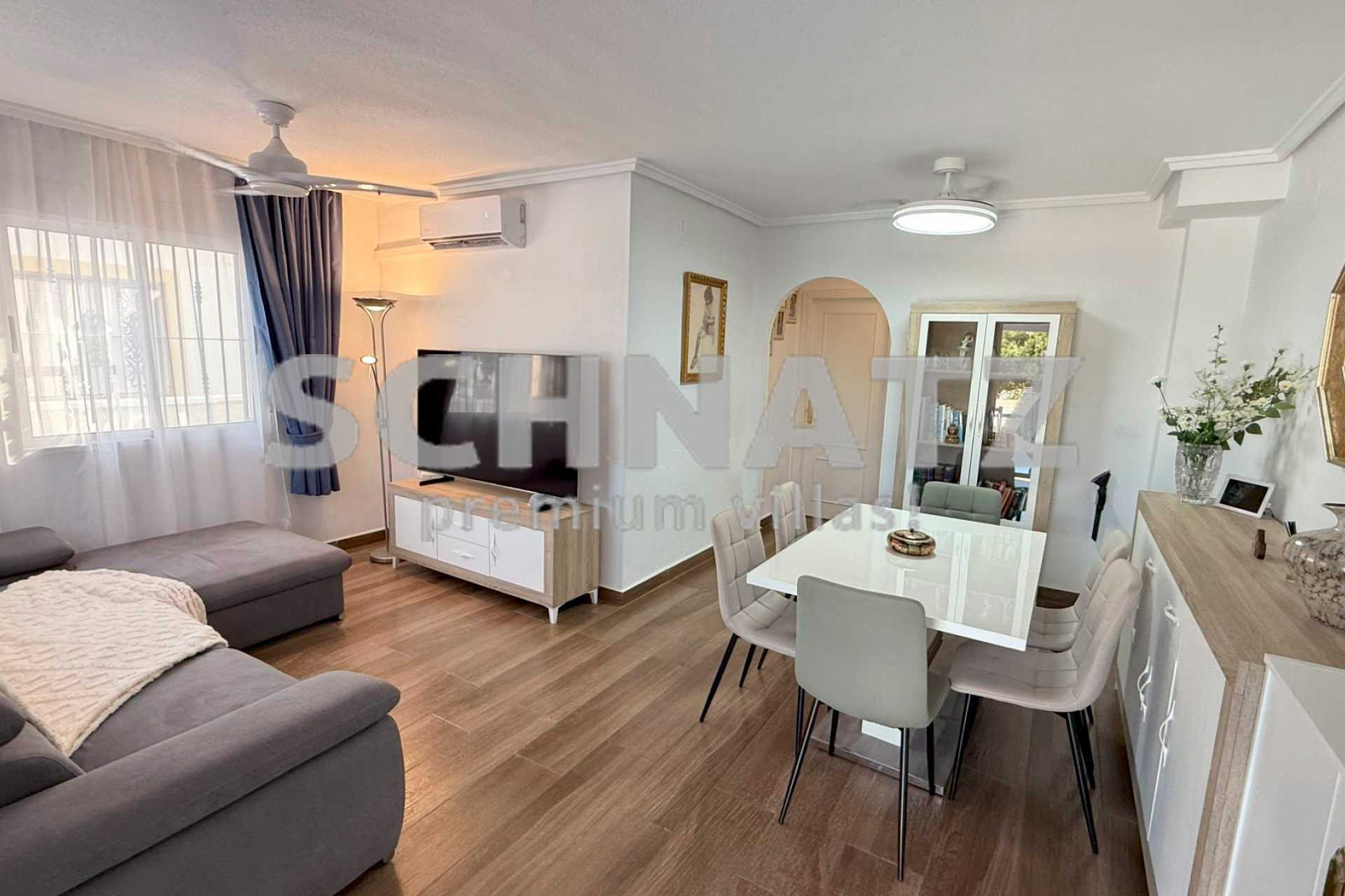 Casa adosada en venta en Orihuela Costa, La Zenia