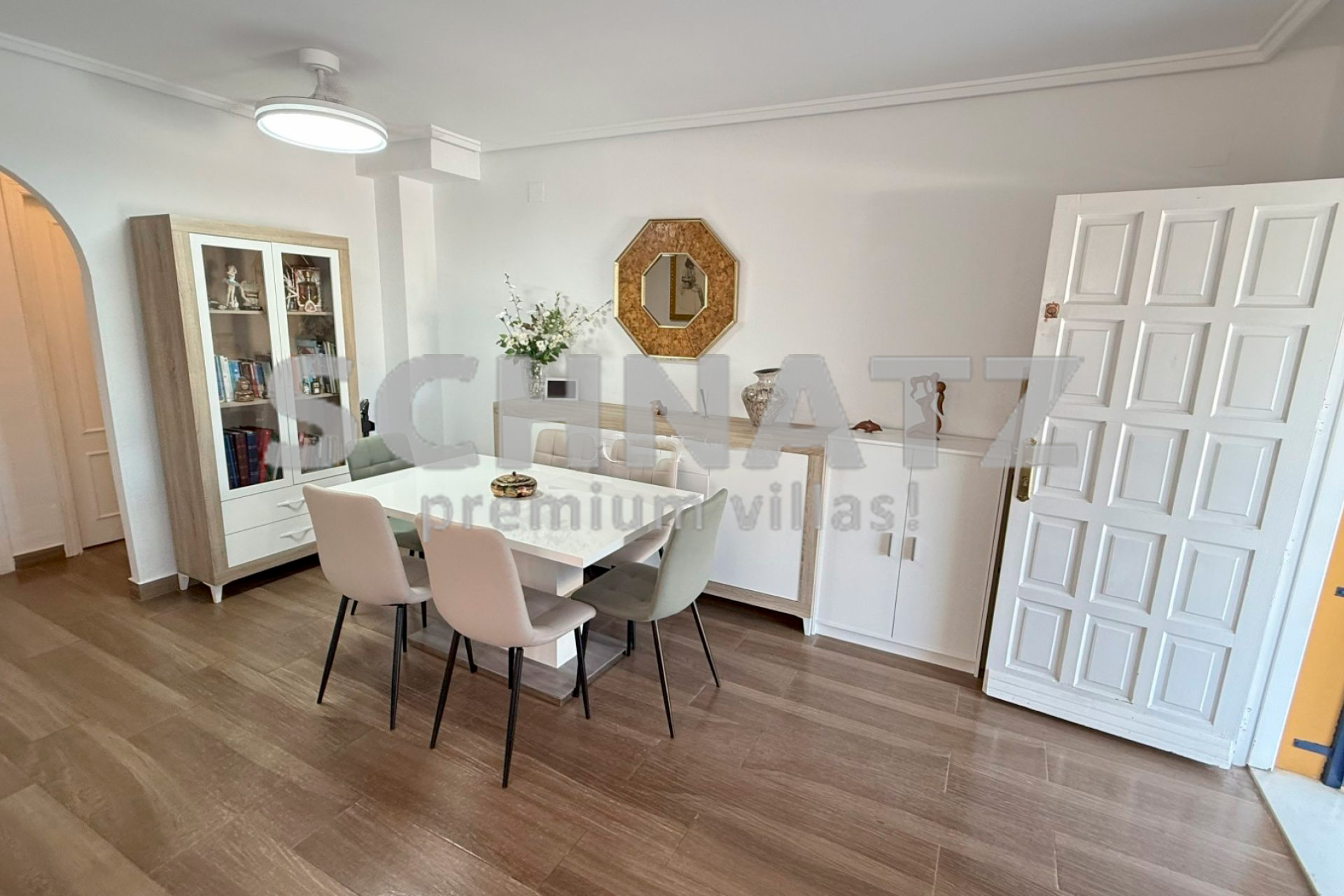 Casa adosada en venta en Orihuela Costa, La Zenia