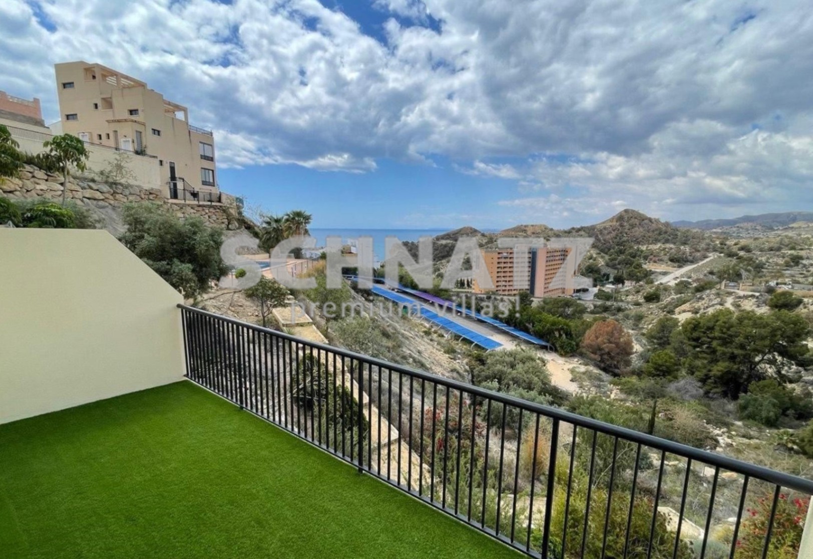 Dúplex con vistas al mar en venta en Villajoyosa