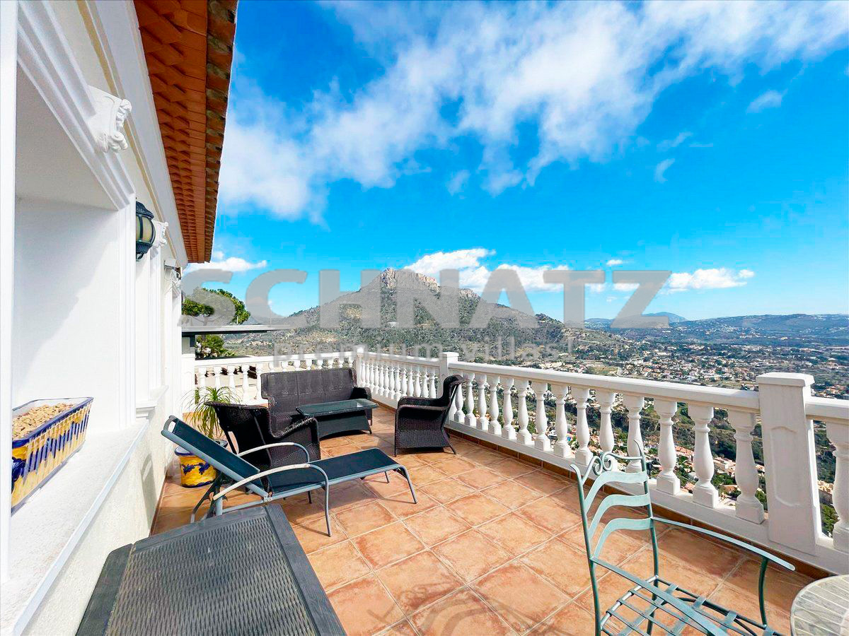 Villa con espectaculares vistas al mar en venta en Calpe