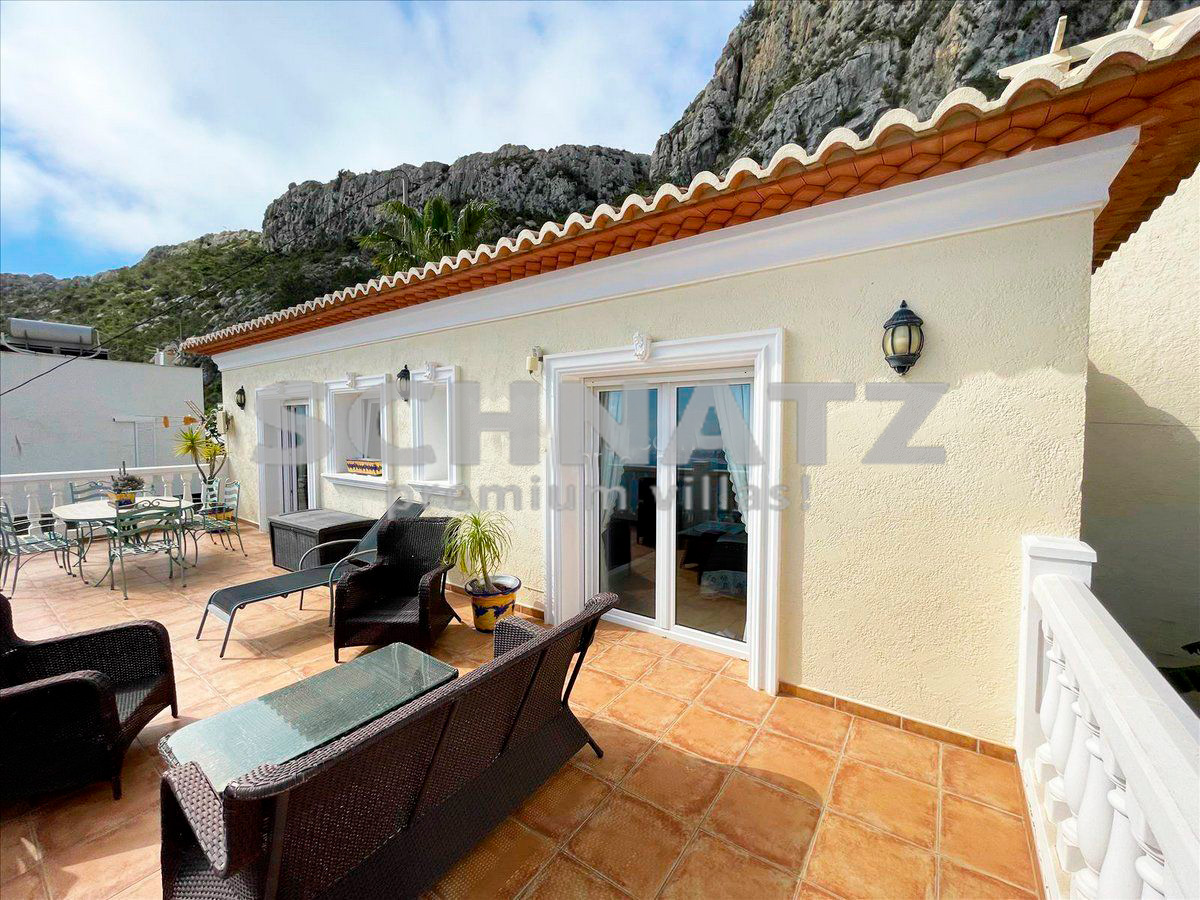 Villa con espectaculares vistas al mar en venta en Calpe