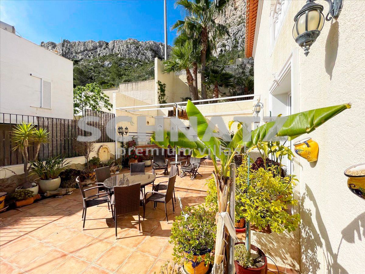 Villa con espectaculares vistas al mar en venta en Calpe