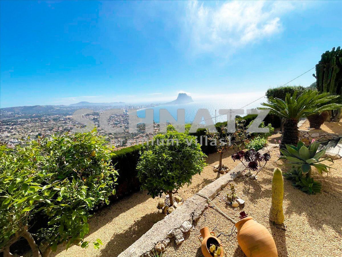 Villa con espectaculares vistas al mar en venta en Calpe