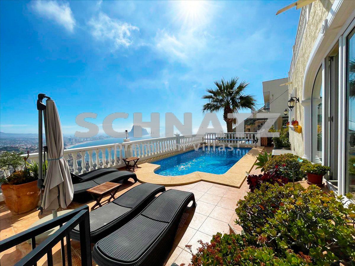 Villa con espectaculares vistas al mar en venta en Calpe