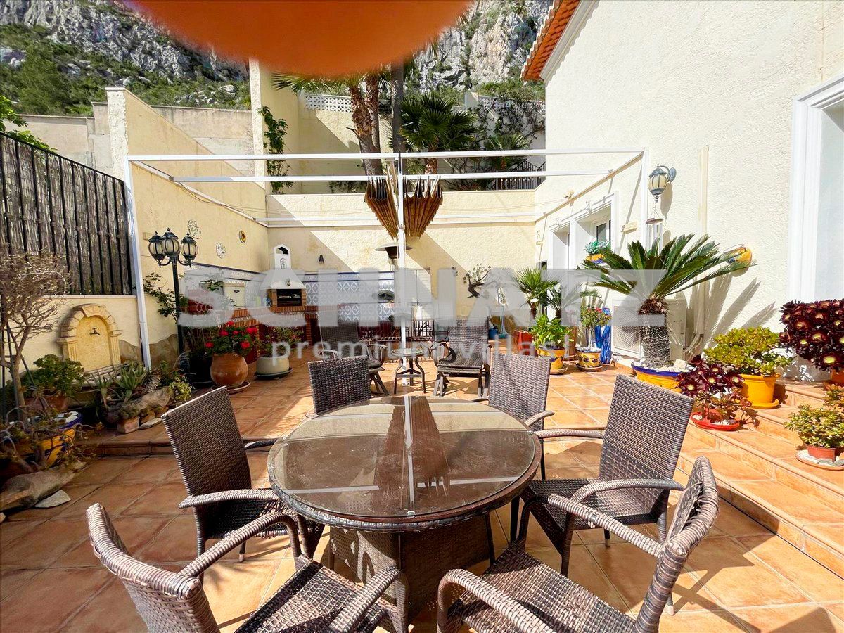 Villa con espectaculares vistas al mar en venta en Calpe