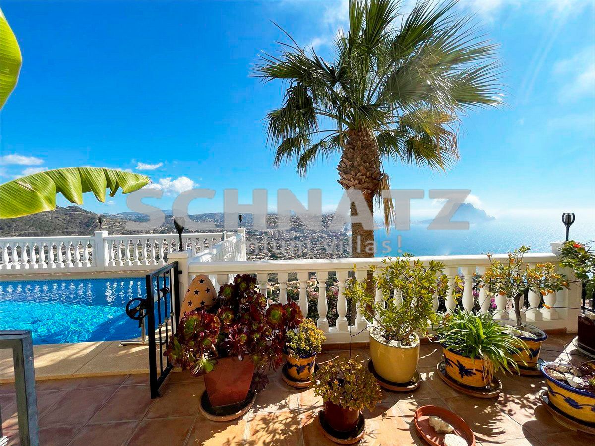 Villa con espectaculares vistas al mar en venta en Calpe