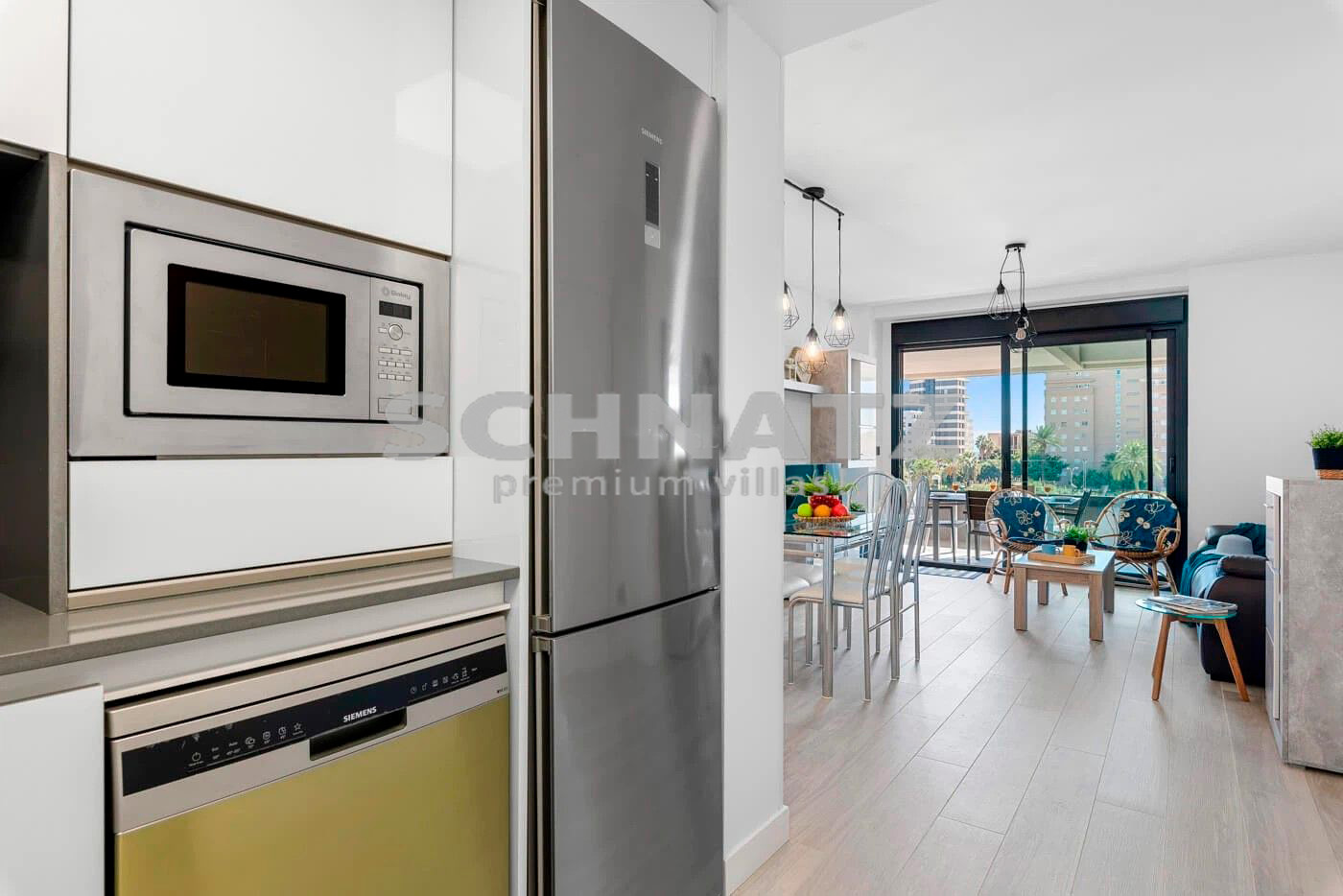 Exclusivo apartamento con vistas al mar en venta en la playa Arenal en Calpe