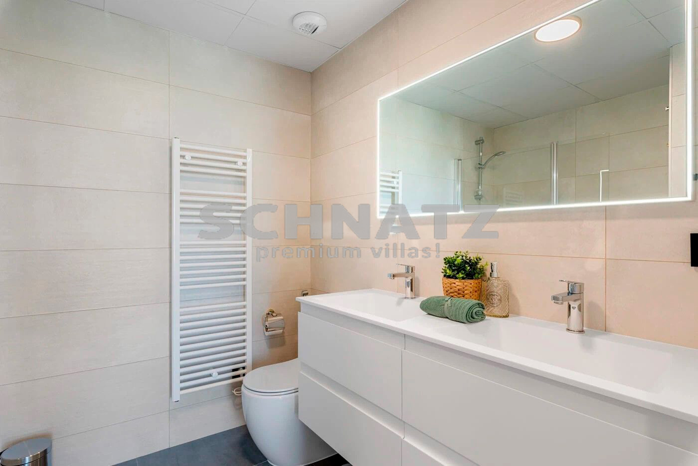 Exclusivo apartamento con vistas al mar en venta en la playa Arenal en Calpe