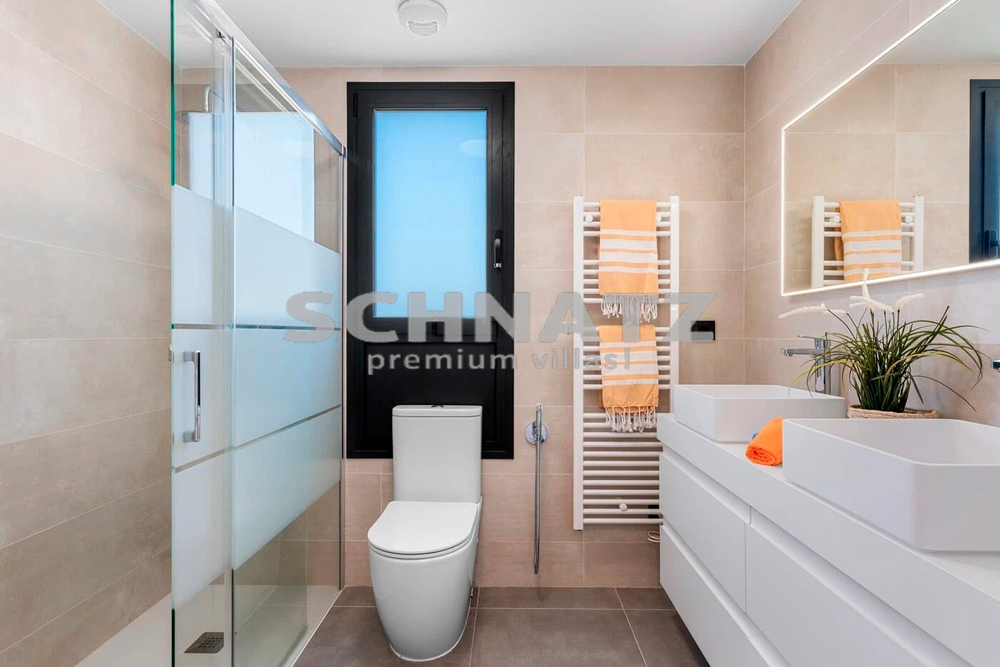 Exclusivo apartamento con vistas al mar en venta en la playa Arenal en Calpe