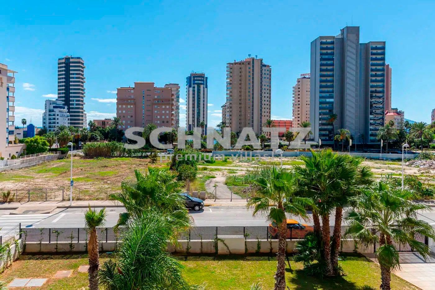 Exclusivo apartamento con vistas al mar en venta en la playa Arenal en Calpe