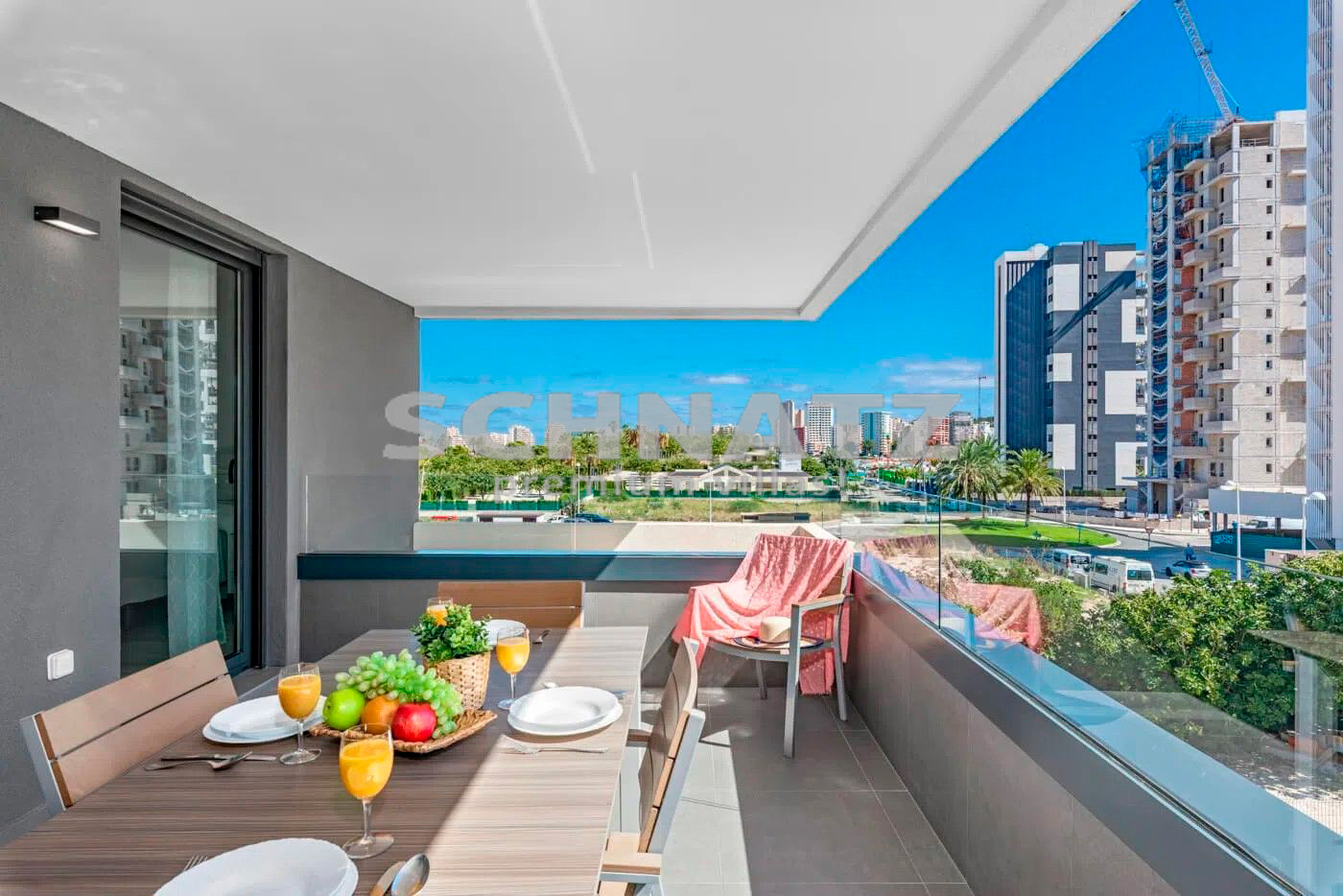 Exclusivo apartamento con vistas al mar en venta en la playa Arenal en Calpe