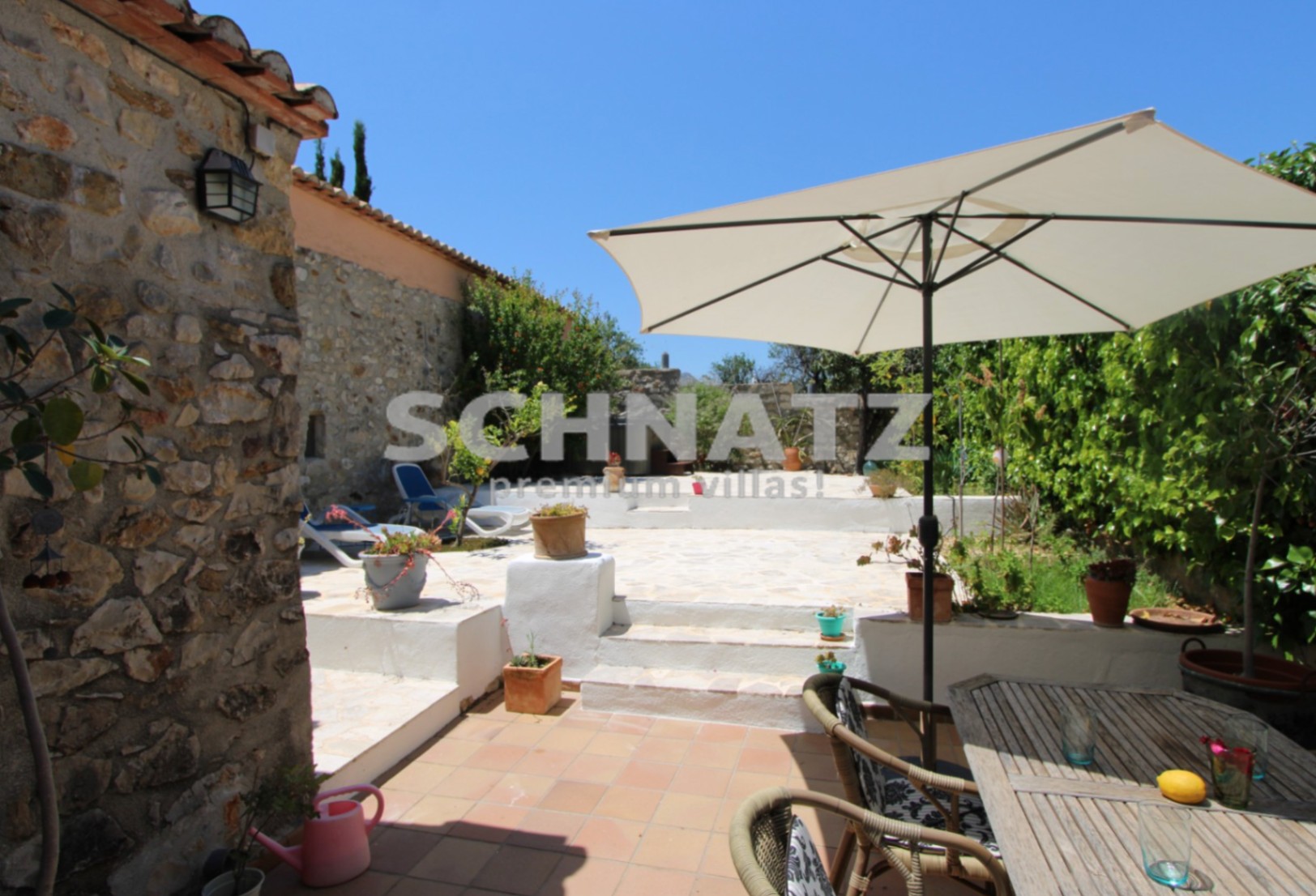 Preciosa finca en venta en Alcalalí