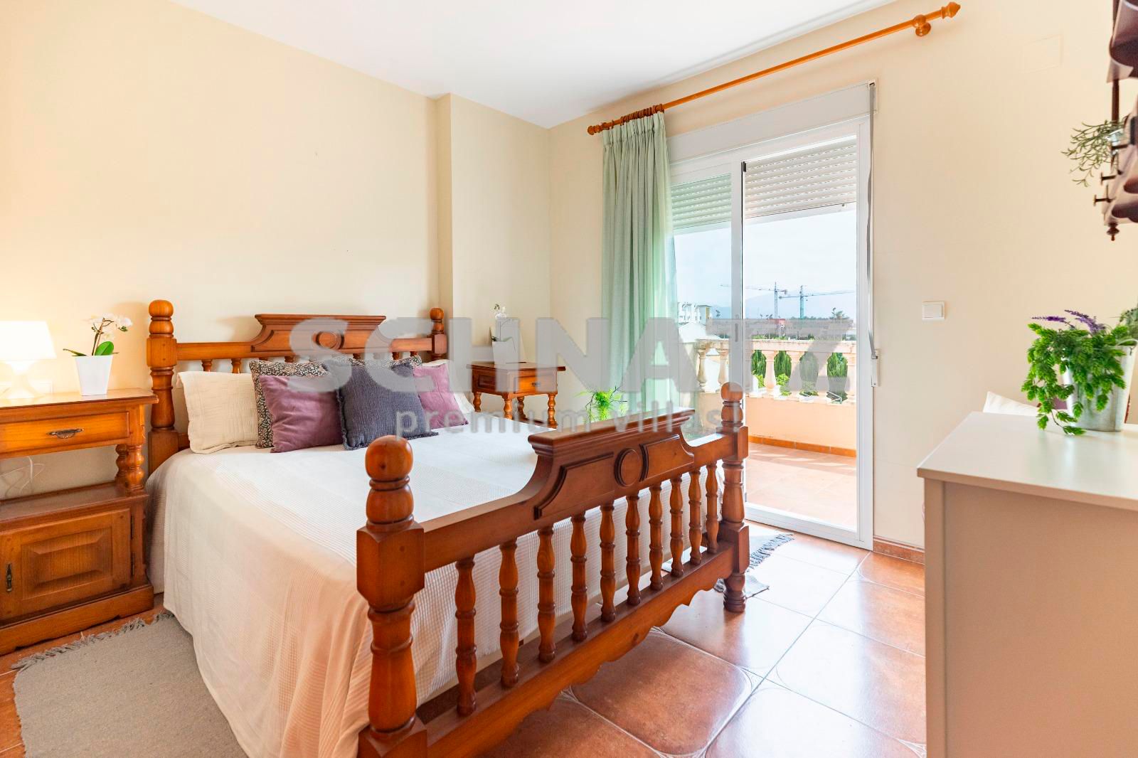 Casa adosada en venta en Oliva