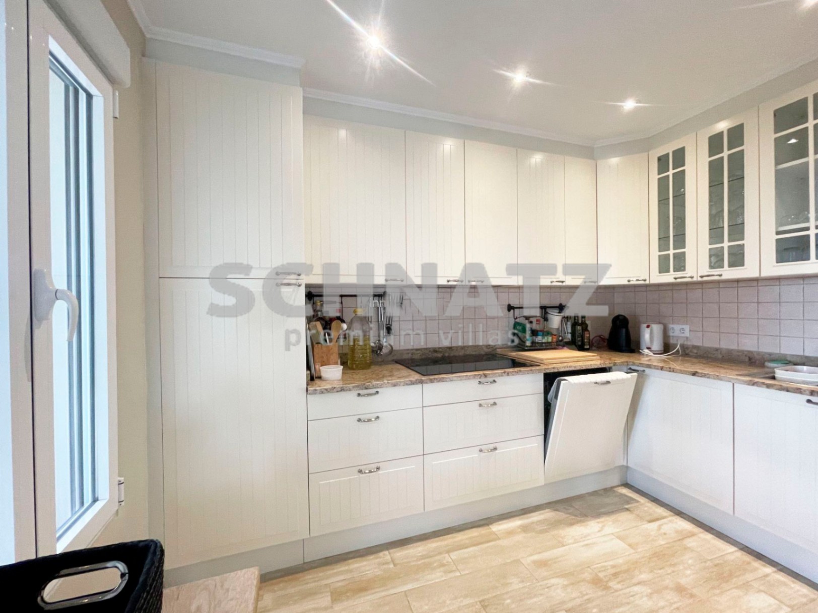 Preciosa villa con vistas panorámicas al mar y al Peñón en venta en Calpe