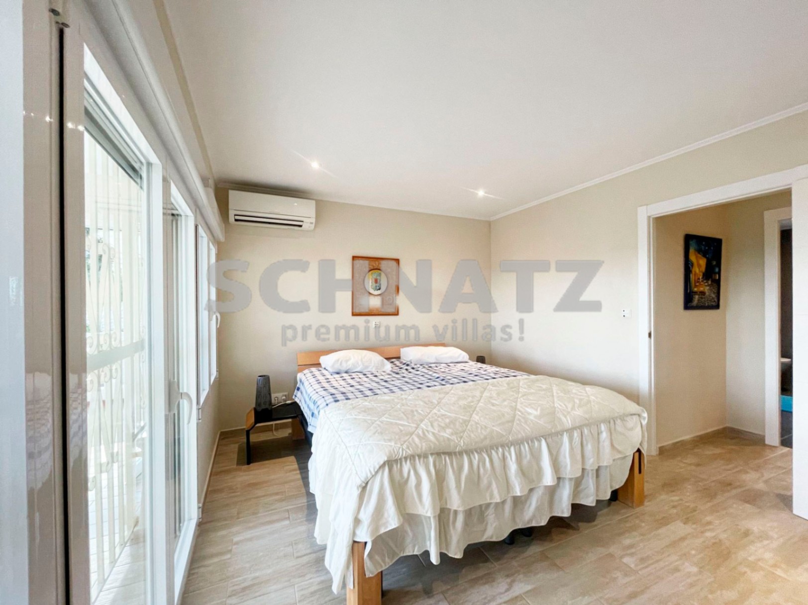Preciosa villa con vistas panorámicas al mar y al Peñón en venta en Calpe