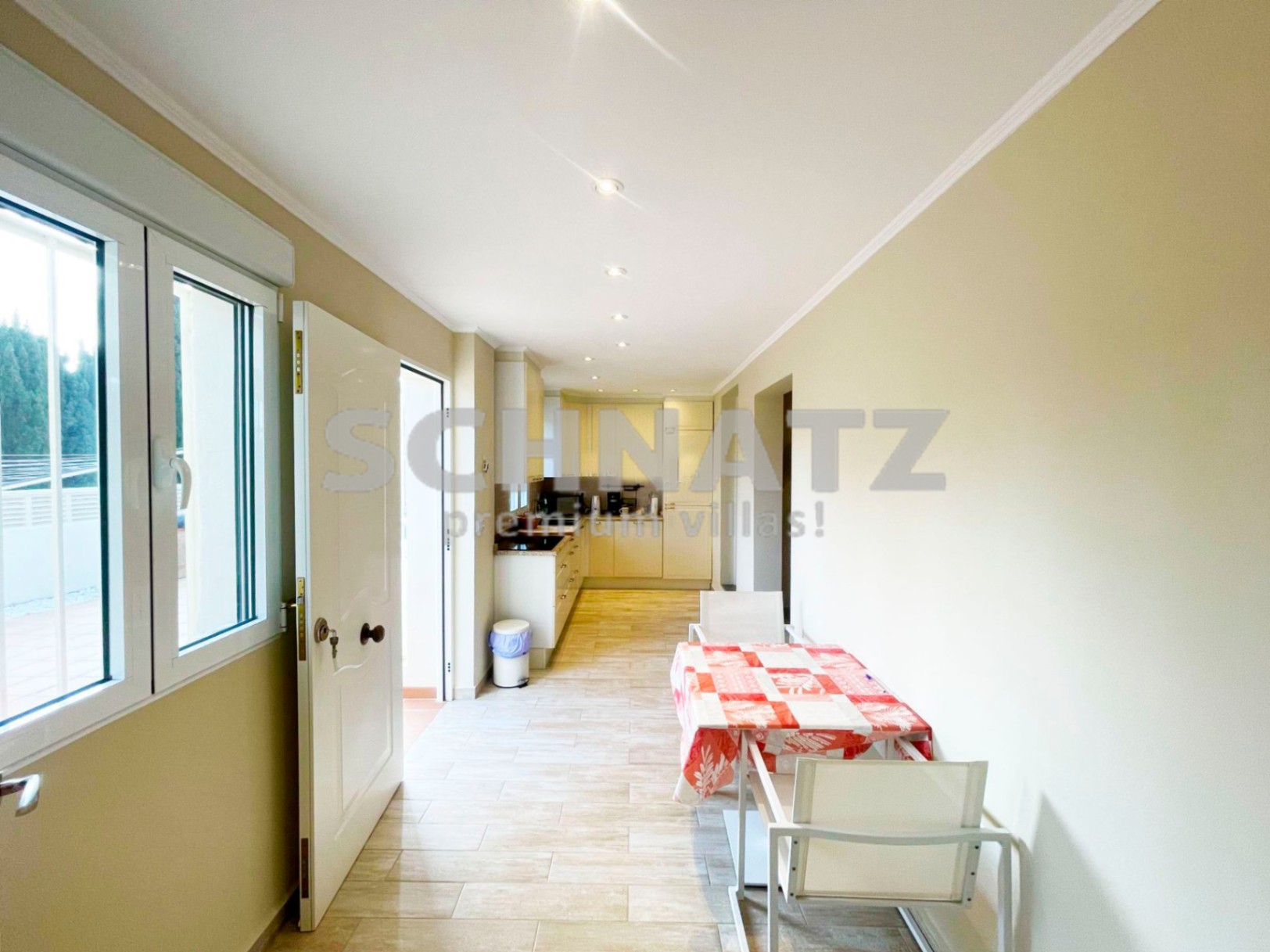 Preciosa villa con vistas panorámicas al mar y al Peñón en venta en Calpe