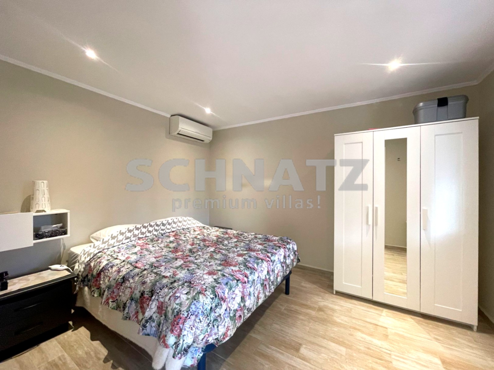Preciosa villa con vistas panorámicas al mar y al Peñón en venta en Calpe