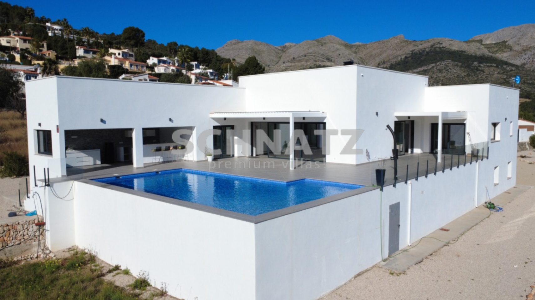 Exclusiva villa con vistas al mar en venta en Orba