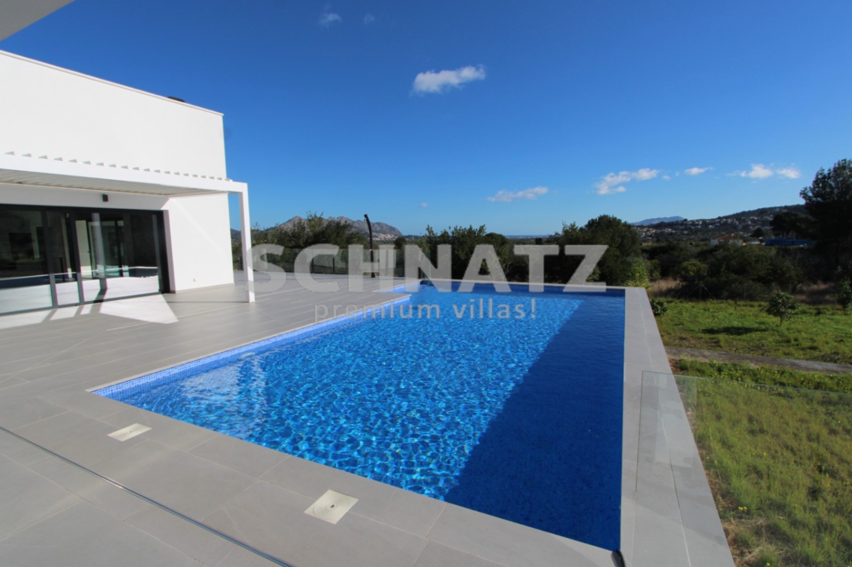 Exclusiva villa con vistas al mar en venta en Orba