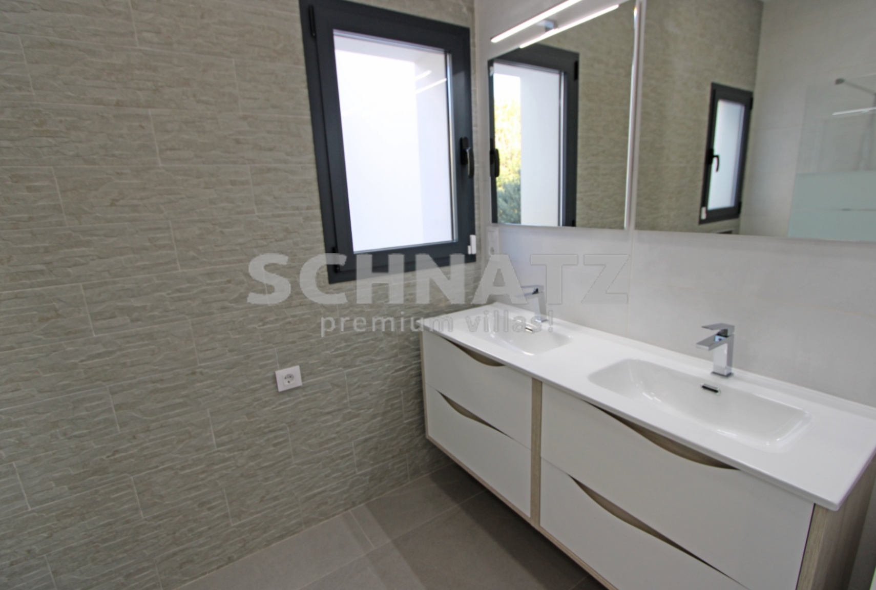 Exclusiva villa con vistas al mar en venta en Orba