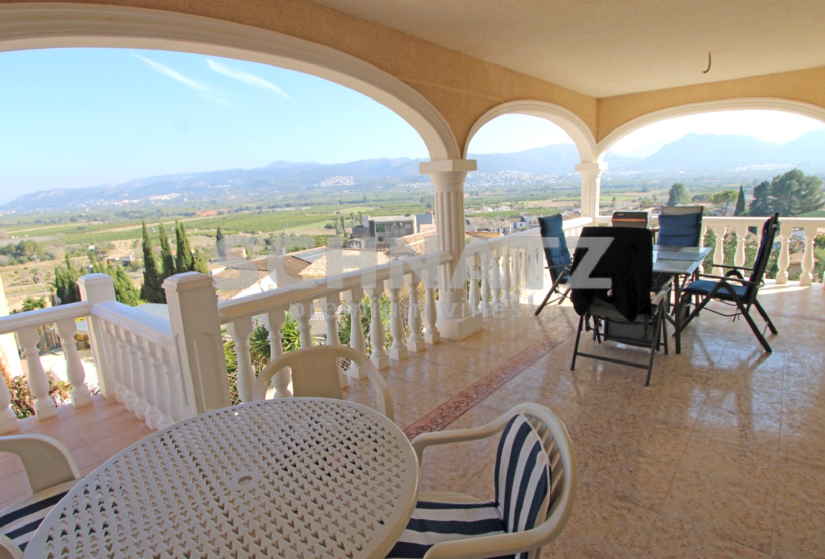 Villa en venta en Tormos
