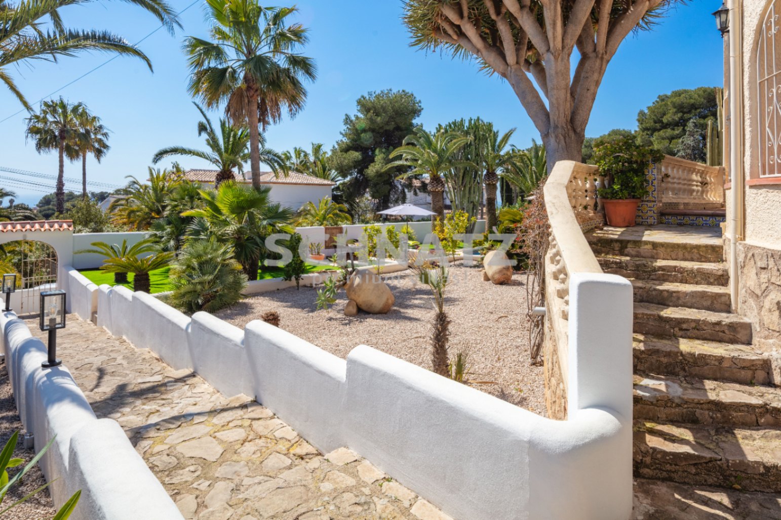 Encantadora villa en Jávea con vistas al mar y piscina