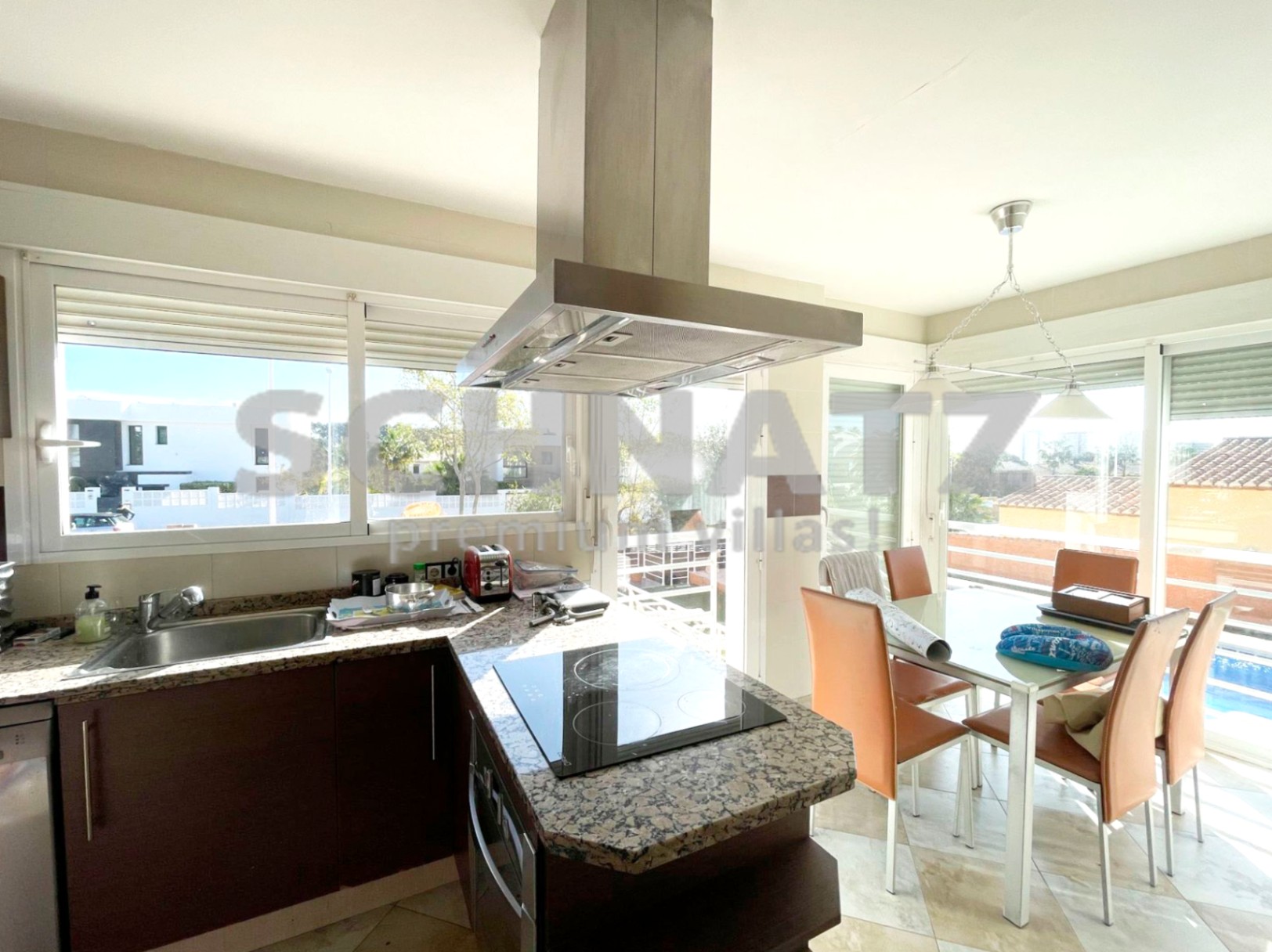 Villa en venta en Calpe con vistas panorámicas al Peñón de Ifach