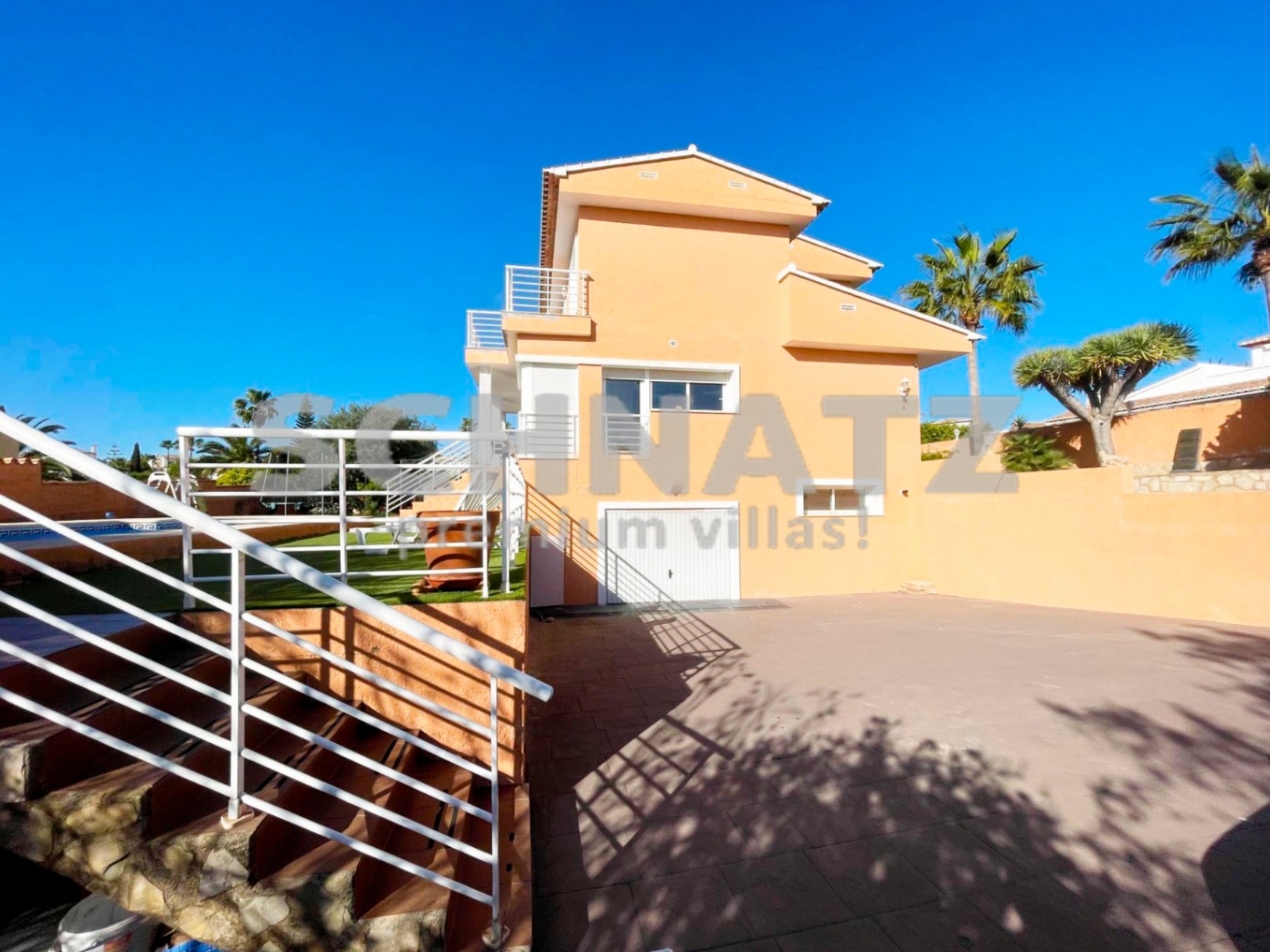 Villa en venta en Calpe con vistas panorámicas al Peñón de Ifach