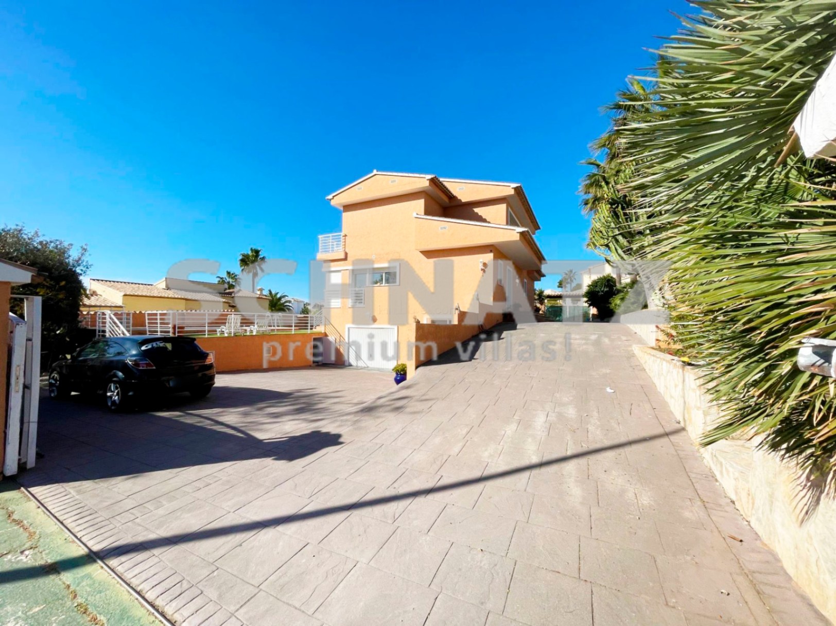 Villa en venta en Calpe con vistas panorámicas al Peñón de Ifach