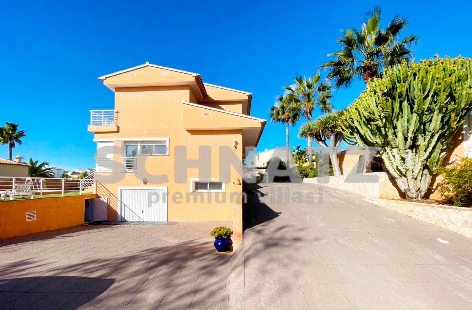 Villa en venta en Calpe con vistas panorámicas al Peñón de Ifach