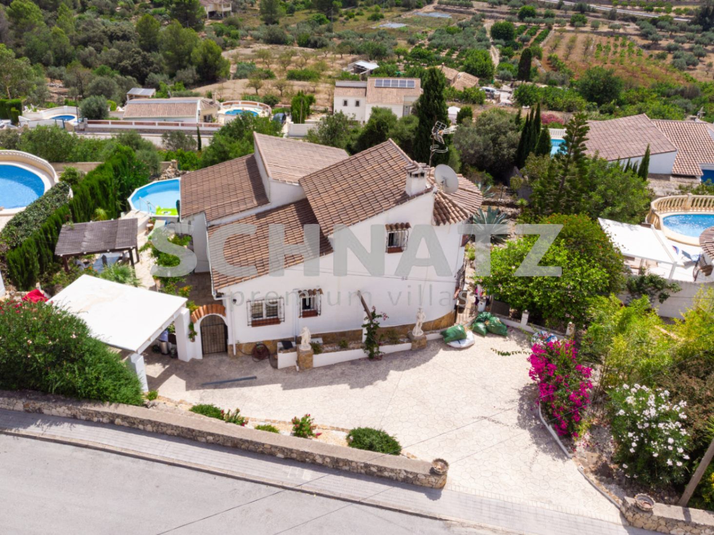 Chalet con vistas a la montaña en Alcalalí