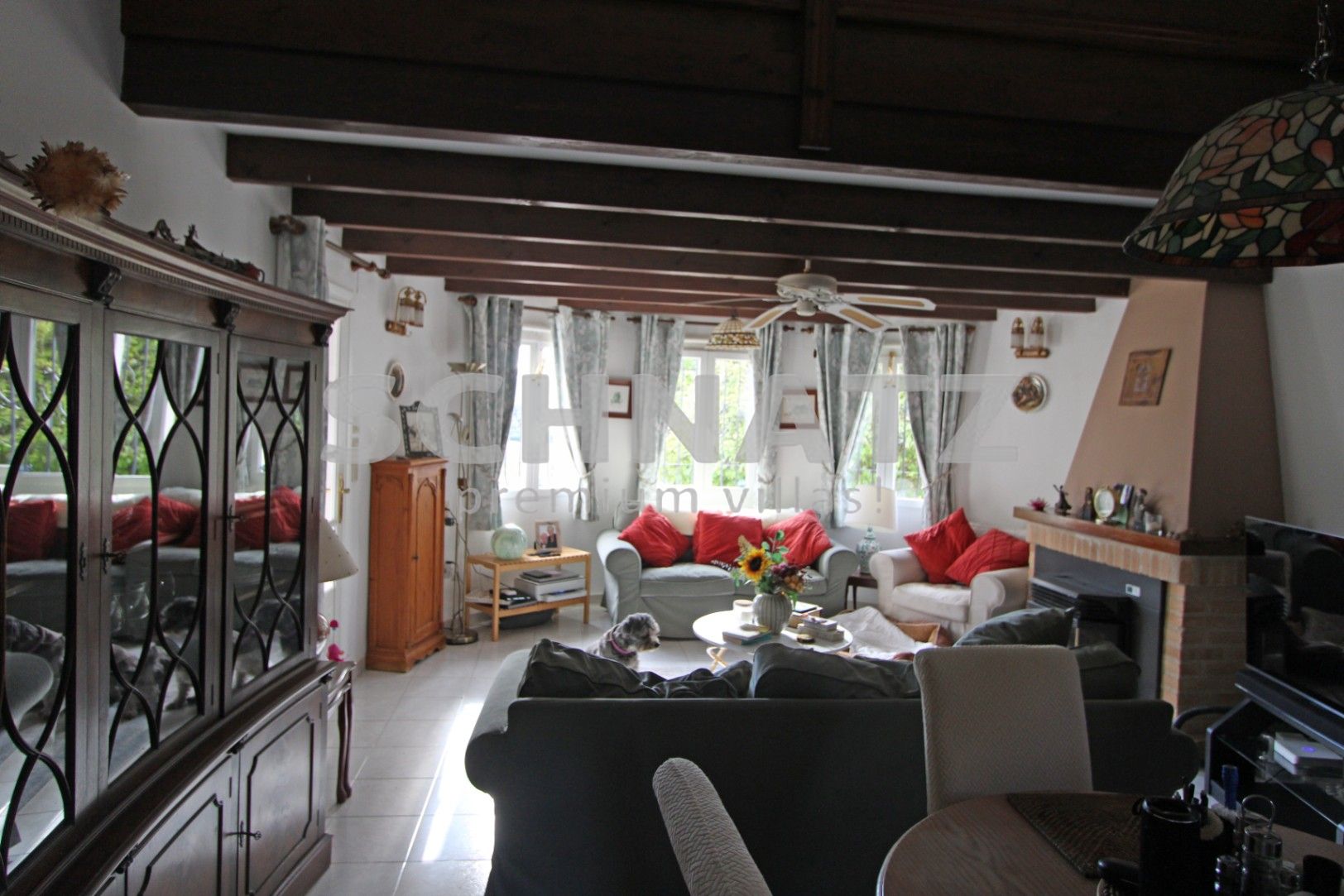 Chalet con vistas a la montaña en Alcalalí