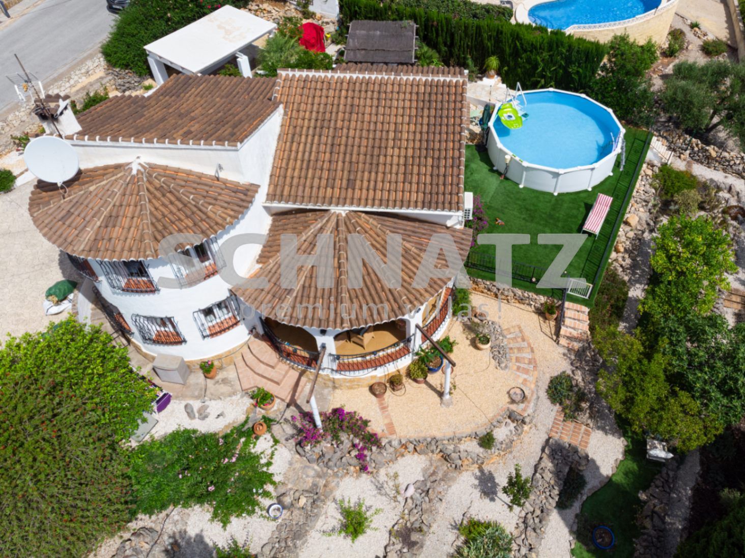 Chalet con vistas a la montaña en Alcalalí