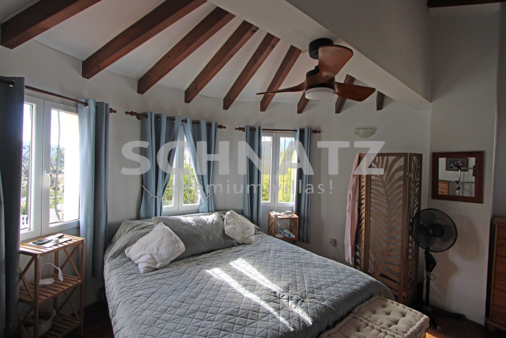 Chalet con vistas a la montaña en Alcalalí
