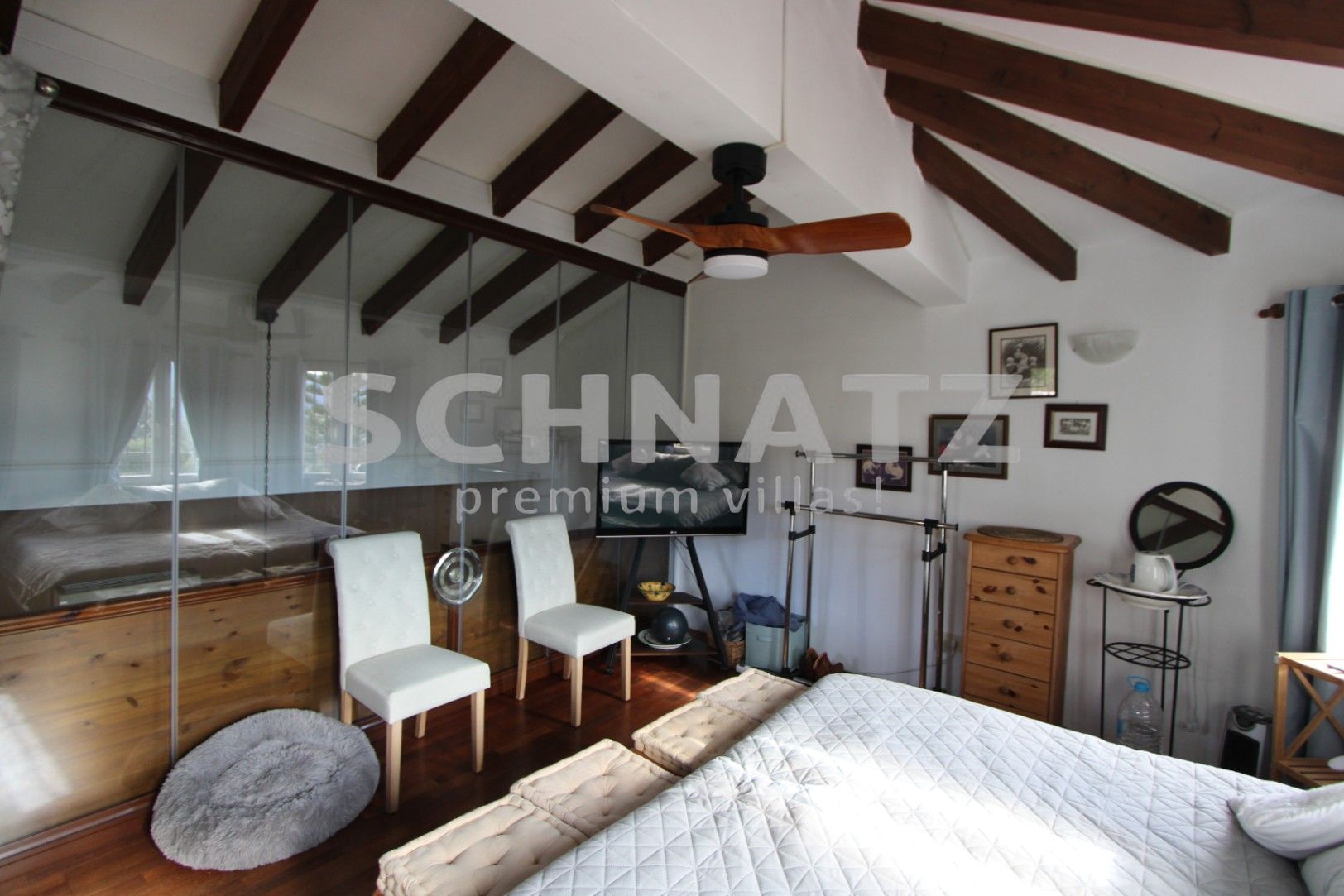 Chalet con vistas a la montaña en Alcalalí