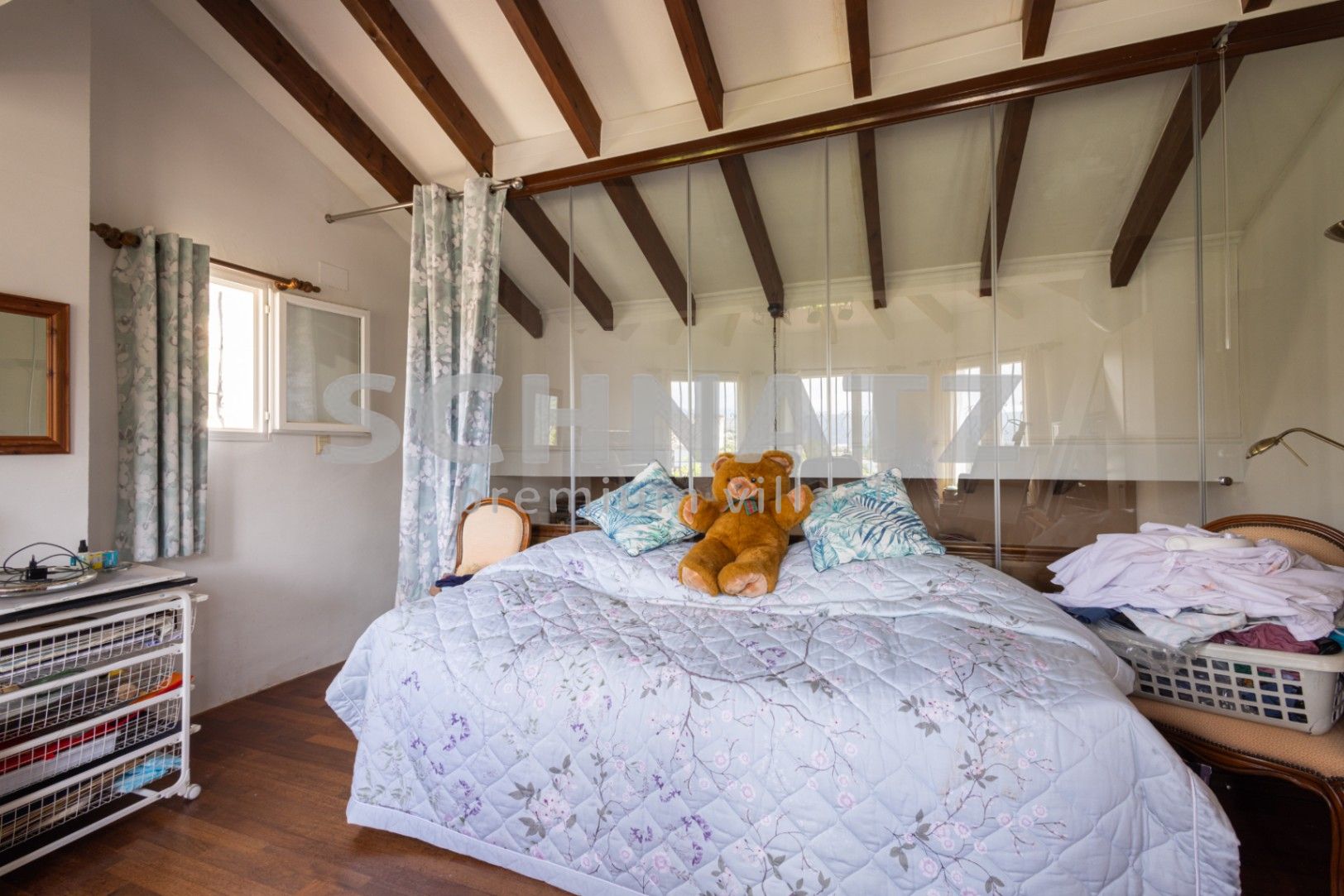 Chalet con vistas a la montaña en Alcalalí