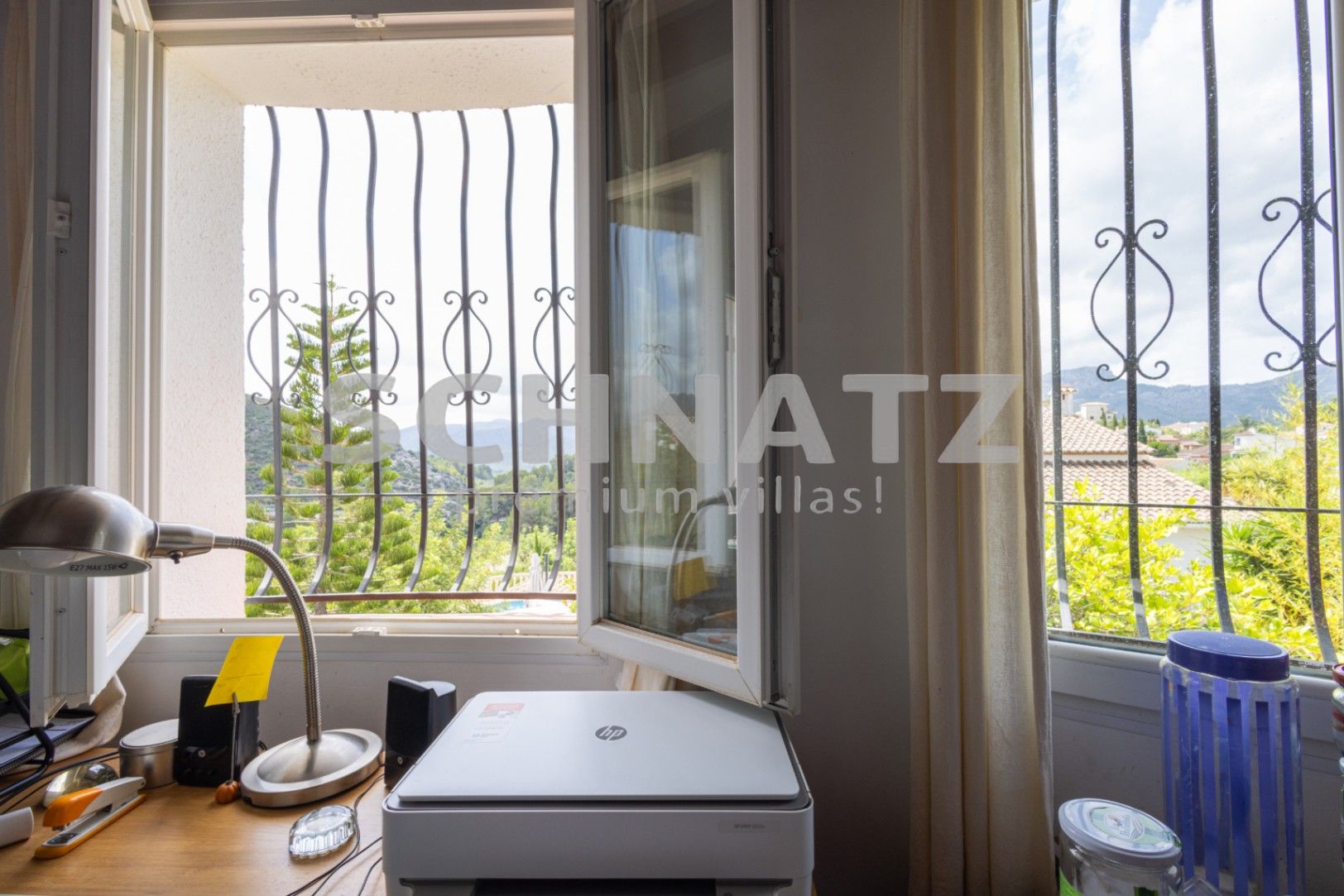 Chalet con vistas a la montaña en Alcalalí