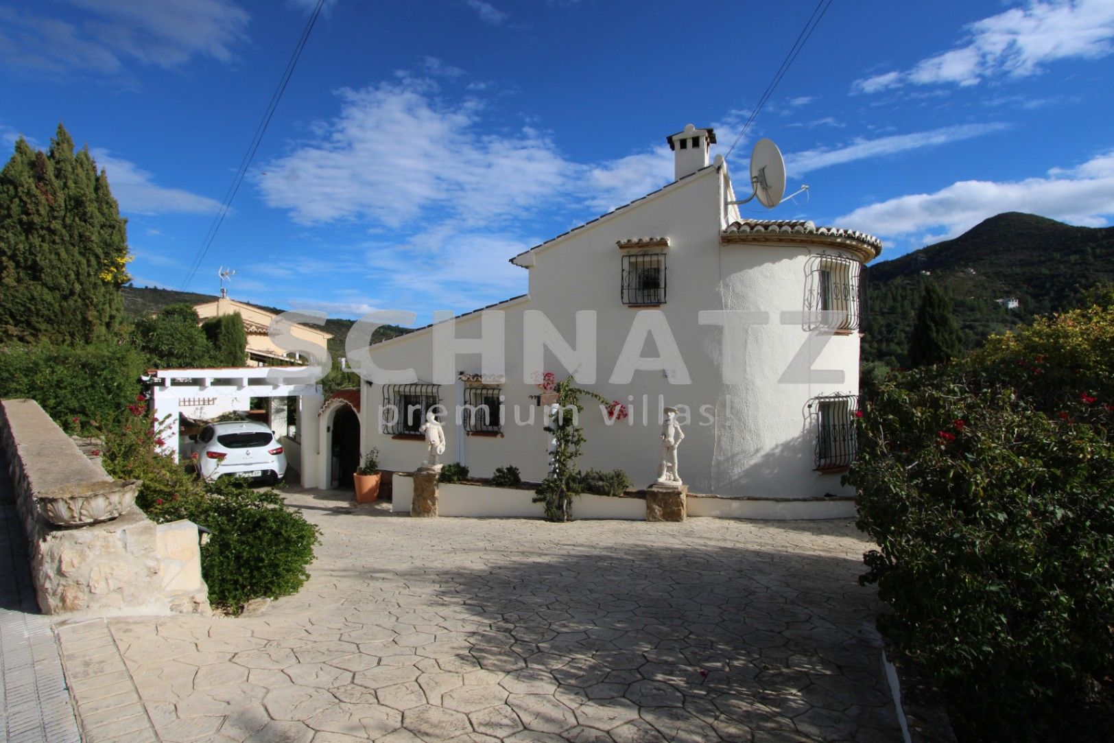 Chalet con vistas a la montaña en Alcalalí
